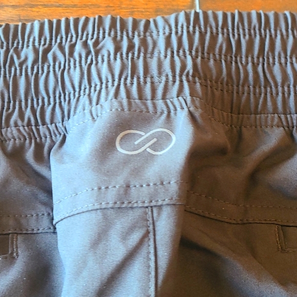 CALIA by Carrie Underwood Journey Collection black mid rise crop NWT size 3X - Picture 7 of 15